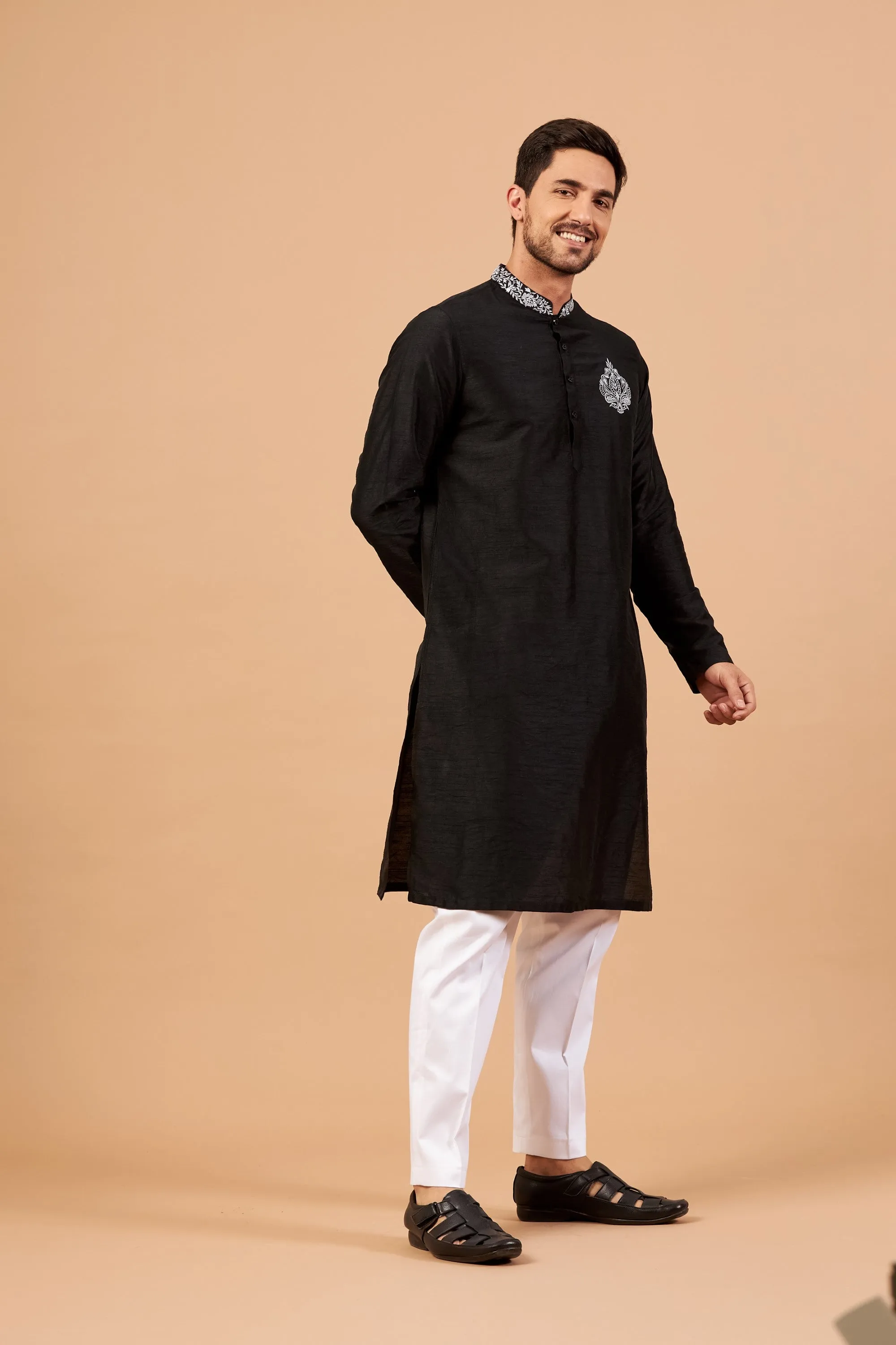 Men's Amyr Traditional Embroidered Black Kurta With Crop Pants - Hilo Design