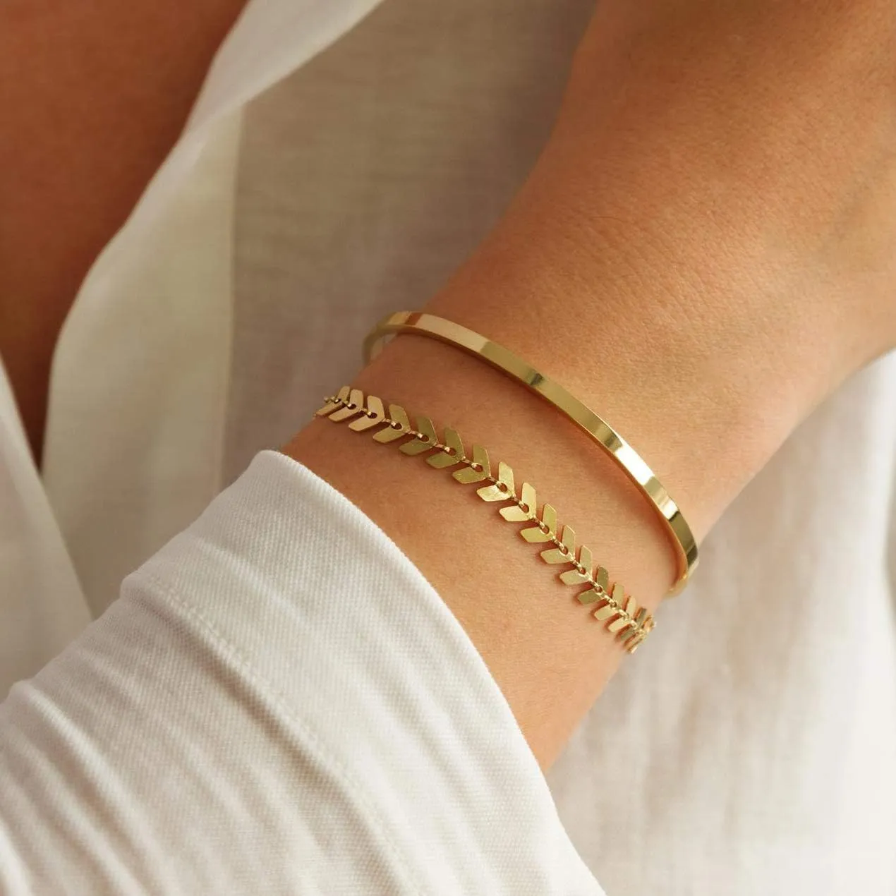 Starain Rose Gold Beaded Bracelets for Women 18K Gold Plated Beaded Ball Stackable Stretch Bracelet Gold Cuff Bangle Set